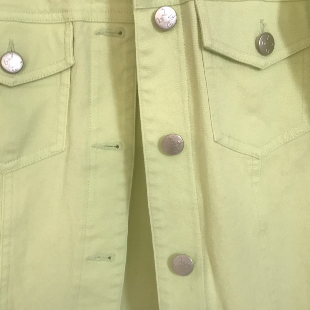 Jacket - Picture 2 of 4